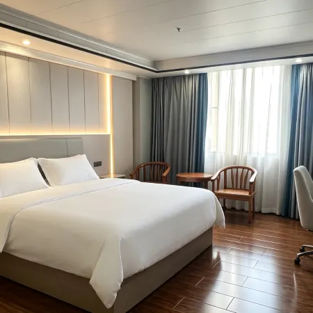 Dubai eight star hotel (Maoming people's Hospital high speed railway station store)