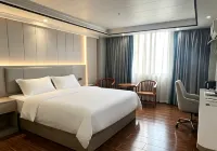 Dubai eight star hotel (Maoming people's Hospital high speed railway station store) - 2-Star