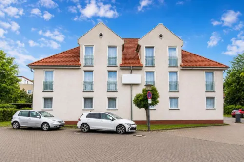 Wolfsburg Fallersleben Hotel by Belvilla - Wifi