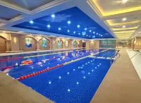 Orange Hotel (Kashgar Administrative Service Center) - Swimmingpools