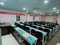 7Days Inn Hotel (Huludao Railway Station Square) - 2-Star