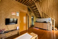 Villa ChavaMinerva Bambu - Lembang - Mountain view