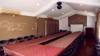 Safari Adventure Lodge Pvt.Ltd - parking
