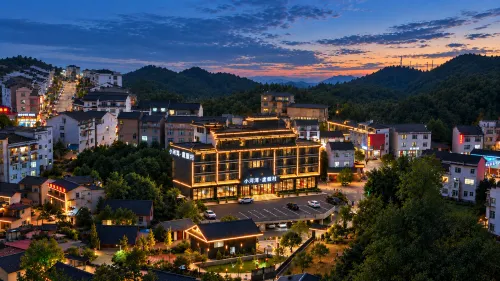 Xiaohewan Resort - parking