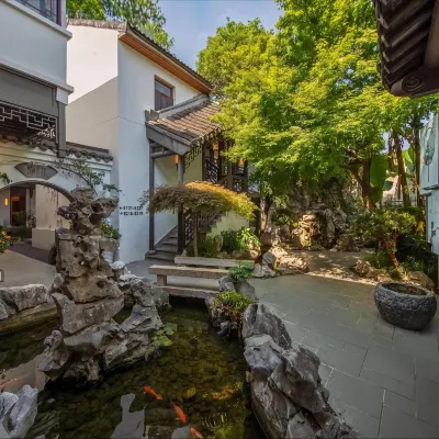 Zhuoyan Garden Hotel (Suzhou Guanqian Street Humble Administrator's Garden) Hotels near Lion Forest Garden