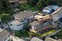 Zuwang Qingyin Homestay (Emeishan Qingyin Pavilion Scenic Area) - موقف سيارات