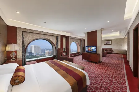 Huayang Plaza Hotel