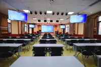 Shaoguan College Development Center Apartment
