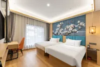 โรงแรมแมกโนเทล (ต้าหมิงหู จี่หนาน) โรงแรมใกล้ทะเลสาบต้าหมิง