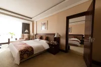 Luoyang Friendship Hotel (Peony Square Metro Station) Hotels near Kairui Kingship Plaza