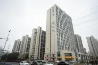 Xiyue Cinema Apartment (Changzhou North Railway Station)