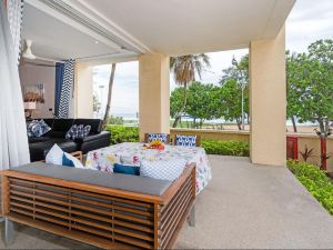 Karon Sea View Beach Apartment