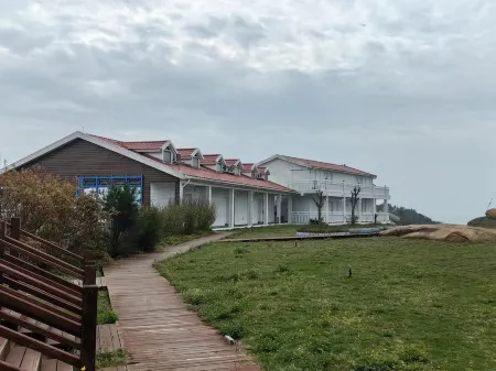 NanJiDaoSanPanMinSu Отели рядом с достопримечательностью «Sanpanwei»