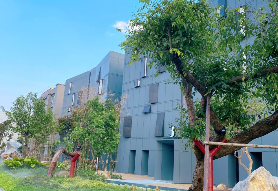 1. 트레블로지 님만..