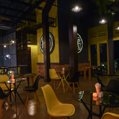 The Twizt - Lifestyle Hostel & Hotel