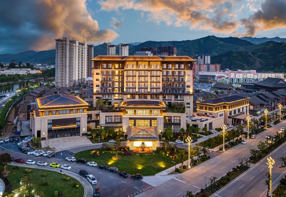 hotel overview picture