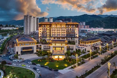 Shangluo Impression Yuehao Hotel Hotel dekat Shangluo Lianhu Park