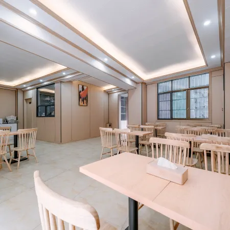 BAMBOO BOAT Express Hotel (Guiyang Penshui Pool Maternal and Child Hospital)