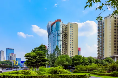 Jinfei Hotel (Chongqing Honghu East Road Subway Station) - 3 stelle
