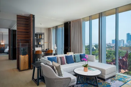 Hyatt Regency Phnom Penh