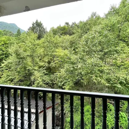 Hongguoguo Farm Stay