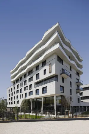 Citadines Eurometropole Strasbourg Отели рядом с достопримечательностью «Fontaine de Janus»