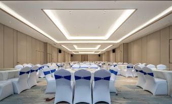 Foshan Chancheng Zhangcha Atour Hotel