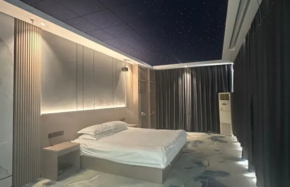 哈巴河商苑大酒店