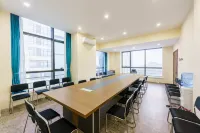 Yunxi Hotel (Dalian Xinghai Square Convention and Exhibition Center Subway Station Branch) - 2-Star