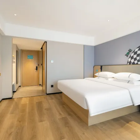 City luxury hotel
