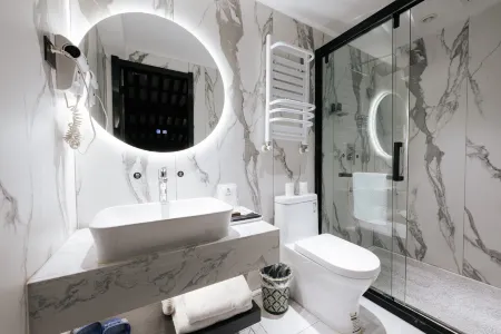 Du Family Chinese Inn (Langzhong Ancient City Huaguang Tower) Отели рядом со станцией Langzhong Railway Station