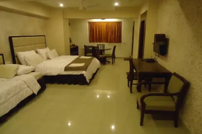 Hotel Maan Residency Hotel di 