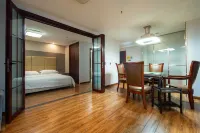 Weiqingdong Hotel - balcony