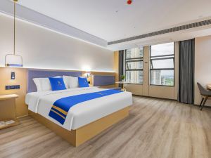 Super 8 Selection Hotel  (Chengdu Longquan Economic Zone Headquarters Economic Port Branch)