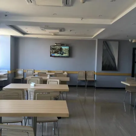 GELI Hotel （Dingyuan General Hospital Jinshan Road Branch）