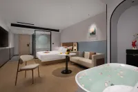 Huanrui Hotel (Loong Boat Race Center) Hotels in Miluo City