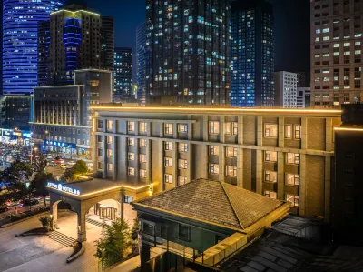 Xuzhou Suning Plaza Huaihai Road Atour S Hotel Hotel in zona At Hubushan Ancient Dwellings