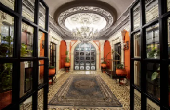 藍寶石巴儀酒店