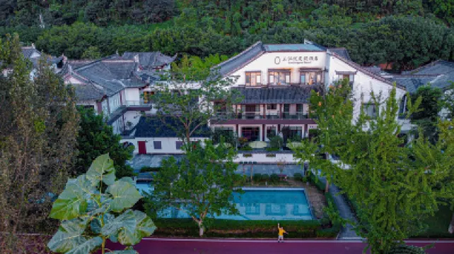 三江悅リゾートホテル（楽山大佛） 嘉定坊周辺のホテル