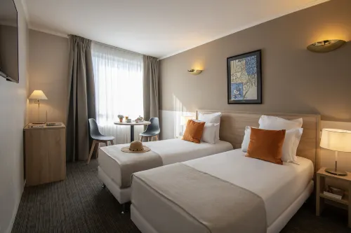 Le Cetai Cannes Beach Hotel - piscina