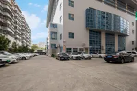 Vienna Classic Hotel （ ZhanJiang coastal   park sea view gallery hotel  ） - Wi-Fi