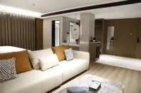 Yanchi Hotel