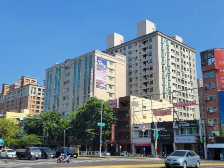 Guide Education Culture Hotel Kaohsiung Museum of Fine Arts Отели рядом с достопримечательностью «Port of Kaohsiung»