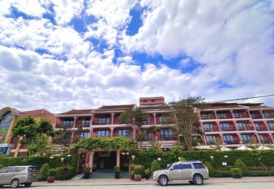 Allegro Hoi An . A Little Luxury Hotel & Spa Over view