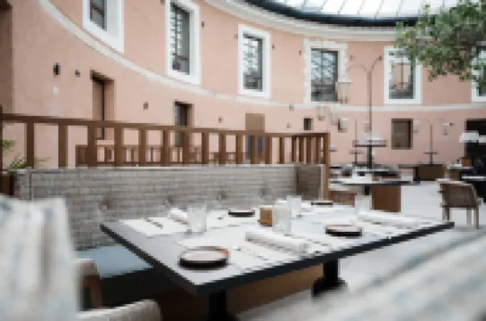 カスティーリャ テルマル ブリフエガ グアダラハラのホテル