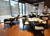 Jiangshe Scenic Hotel (Wuhan Hankou Riverside Lihuangpi Road)