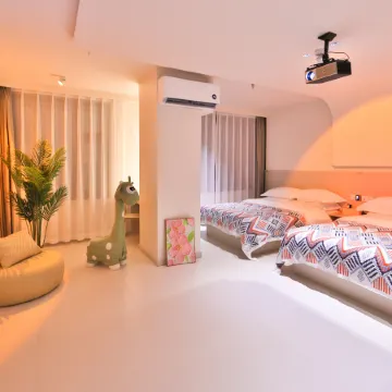 Yunman Holiday Intelligent Viewing Homestay (Yanji Yanbian University West Market Branch) Отели в г. Яньцзи