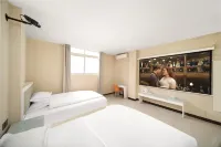 Huangting Cinema Hotel (Wuhan City College) Hotel in zona Wuhan Engineering Institute (Qinghua Road)