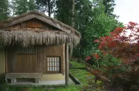 ZHU Hotels in Yi County