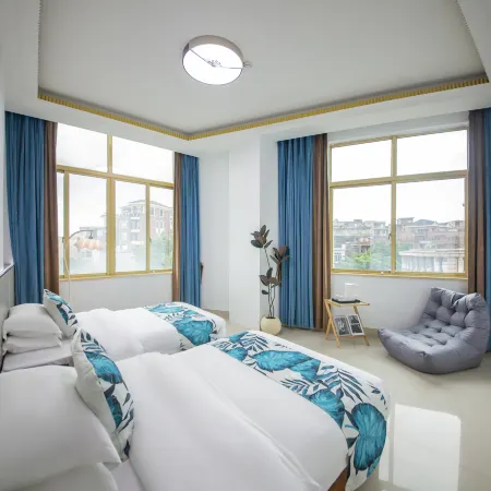 37°2 Hotel